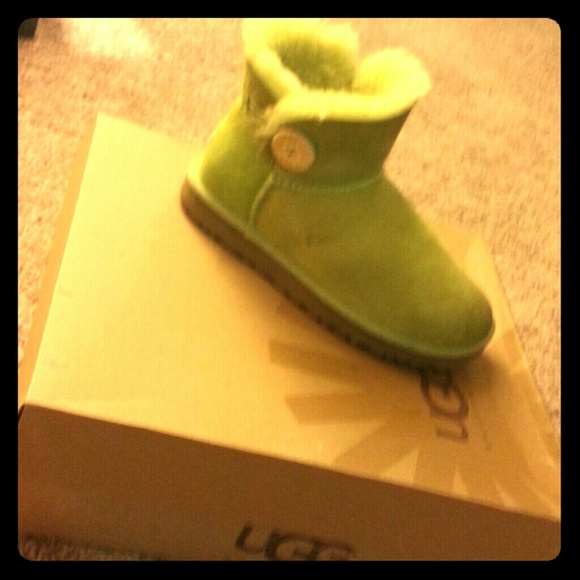 Ugg australia boots green