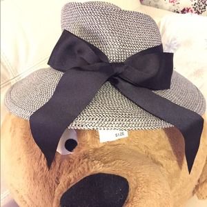 Badgley Mischka Elegant hat