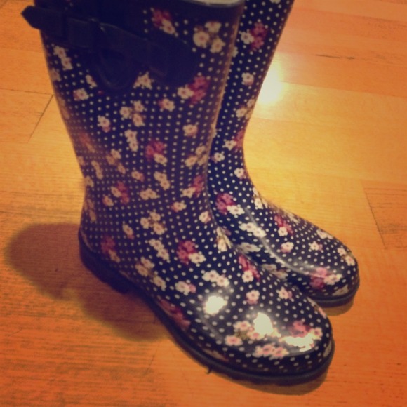 Cute flower rain boots