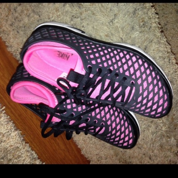 Women's Nike Shoes