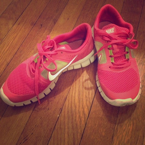 Nike Free Runs