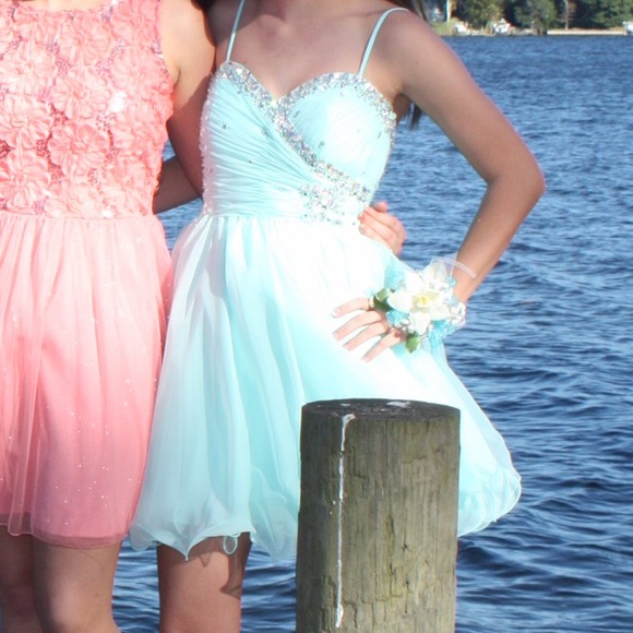 Mint Homecoming Dress! - Picture 3 of 3