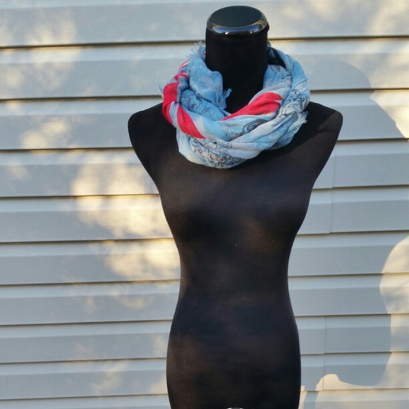 BEAUTIFUL INDOOR/OUTDOOR SCARVES - Picture 3 of 3
