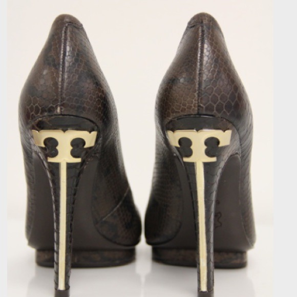 Tory Burch Jude Snake Effect Leather Pumps - Picture 3 of 4