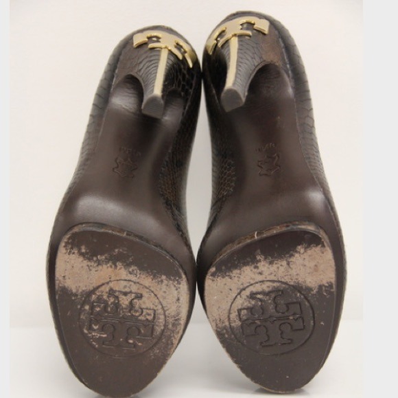 Tory Burch Jude Snake Effect Leather Pumps - Picture 4 of 4