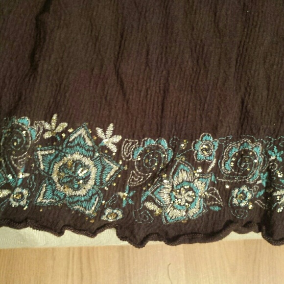 **SOLD ON MERC** Glitter flower brown babydoll tee - Picture 2 of 4