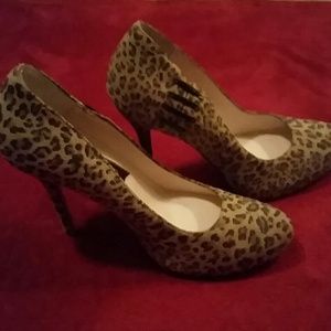 Boutique 9 leopard print platform pumps