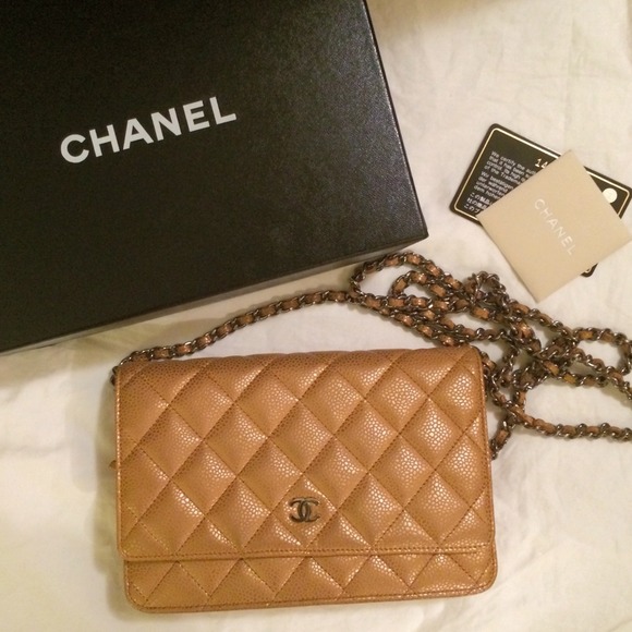 SOLD 🚫 Authentic Chanel WOC - Picture 4 of 4