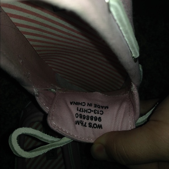 Pink Sperry Topsiders 🚫no trades - Picture 3 of 4