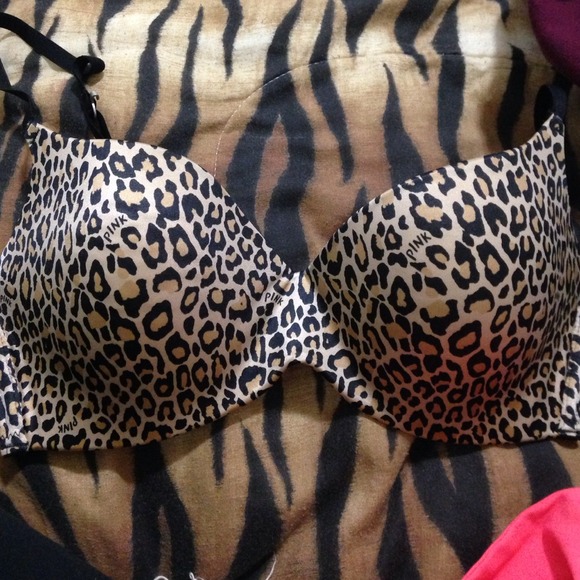 Victorias Secret Wireless Bra