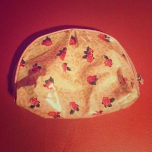 Makeup bag -- bundle or trade.