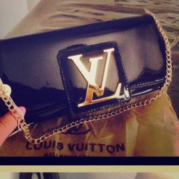 Black LV sobe - Picture 1 of 1