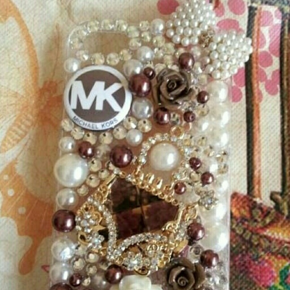 MK cellphone case - Picture 1 of 1