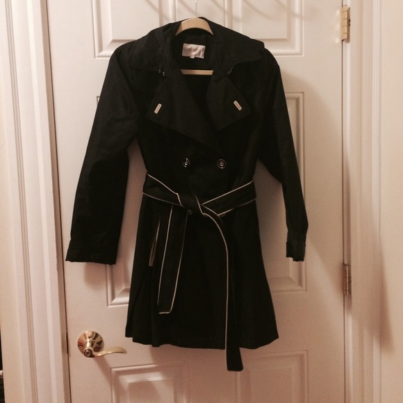 Black Friday Sale: Laundry by Shelli Segal Coat