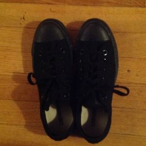 Black Chuck Taylor's-Converse with box