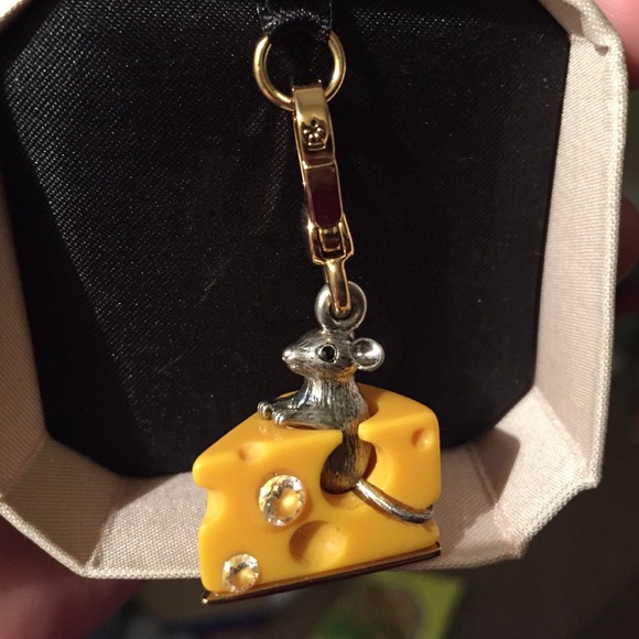 Juicy Couture mouse in cheese charm!