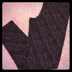 AEO lace pattern legging
