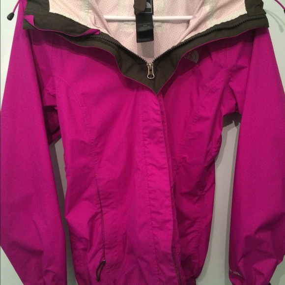 🎀 PURPLE NORTH FACE JACKET 🎀