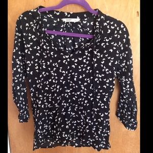 Butterfly v-neck top
