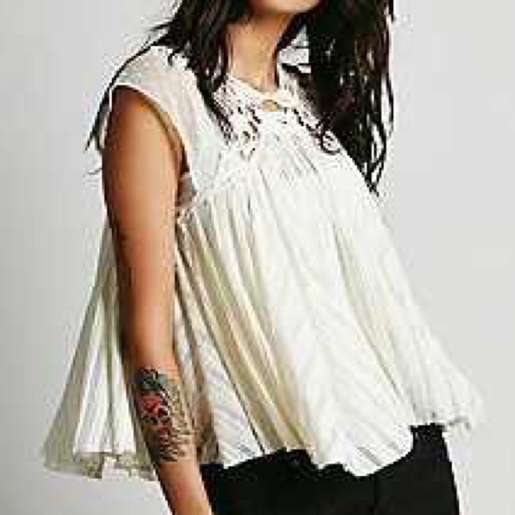 Free People Tops - Sold Out❤ ️Free People Lace Embellished Boho Top