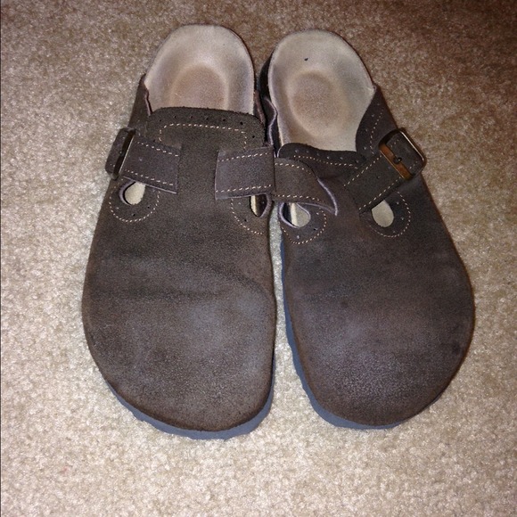 American Eagle Outfitters Shoes - AE chocolate suede clogs
