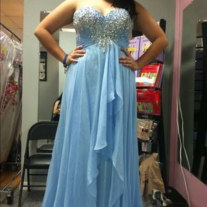 Beautiful Sherri Hill Prom Dress