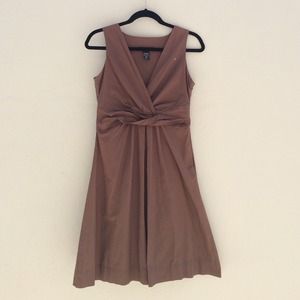 Cotton v neck dress