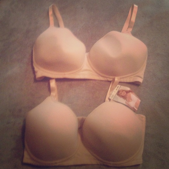 Bundle of 2 Maternity/Nursing bras NEW!