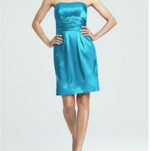 Blue satin dress with pockets! Sweetheart - Picture 2 of 3
