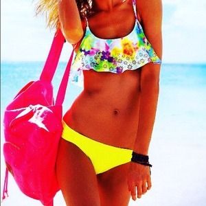 VS PINK swim suit top