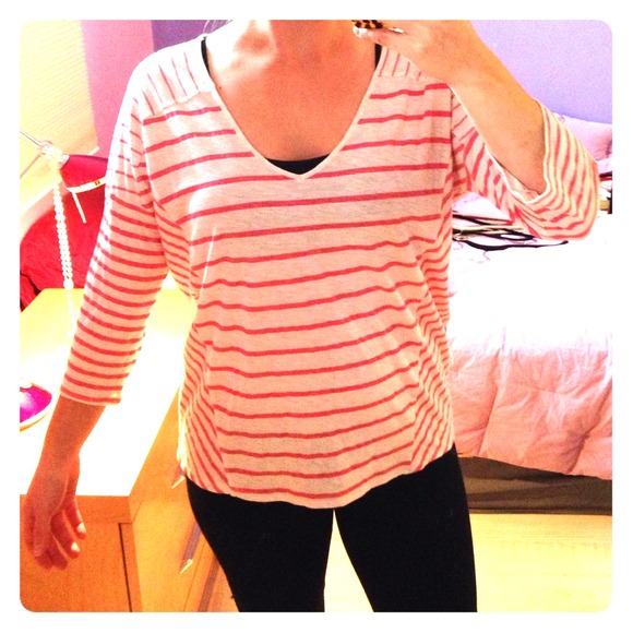 Calvin Klein High Low V-Neck 3/4 Sleeve Shirt