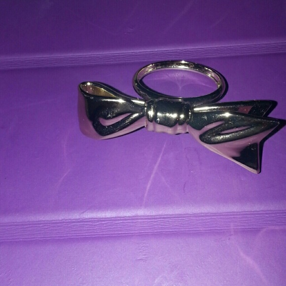 Ring - Picture 2 of 2