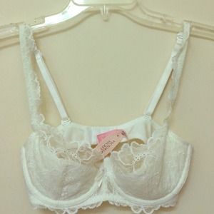 VS Lace Bra