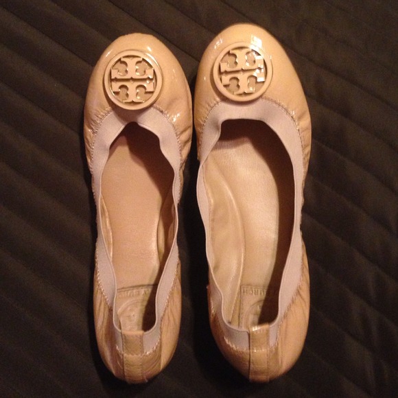 Tory Burch Nude flats!!!