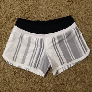 Lululemon groovy run striped shorts