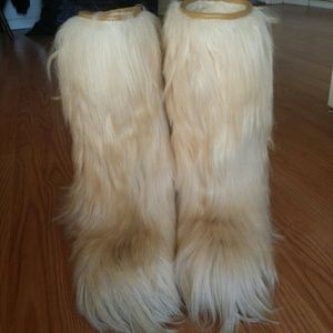 Sold Rare collectable Roluce Lamb fur boots