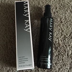 Mary Kay brush cleaner