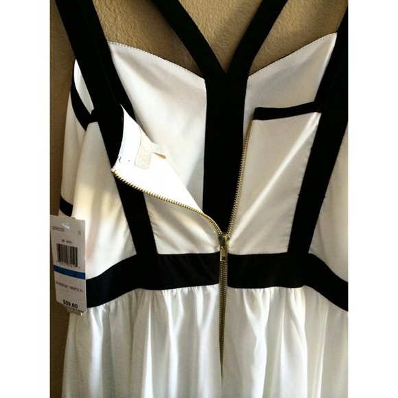 SOLD - Picture 3 of 3