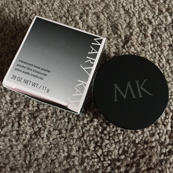 Translucent loose powder