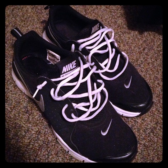 Size 9.5 Women Nikes