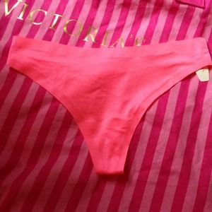 VS no-show sexy thong