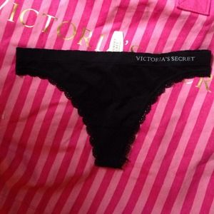 Body by Victoria seamless panty