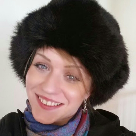 Meet your seller! - Picture 2 of 3