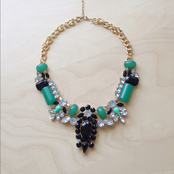 BUNDLED Green statement necklace