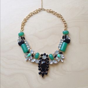 BUNDLED Green statement necklace