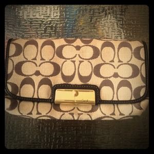 🍗 Neutral Coach Clutch/Wristlet