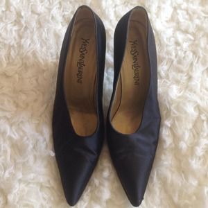 YvesSaintLaurent women's shoes size 8.5 YvesSaintLaurent women's shoes size 8.5