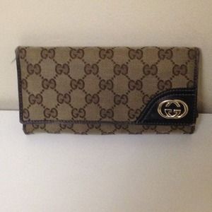 Gucci wallet