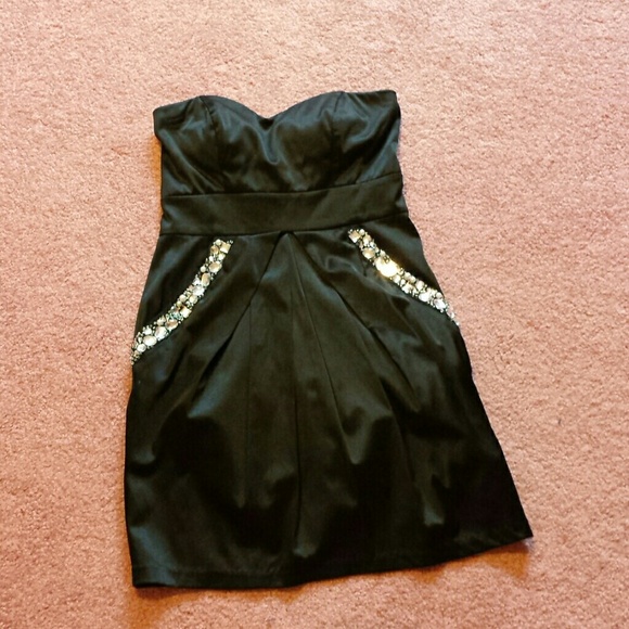 Black homecoming dress with jeweled pockets!