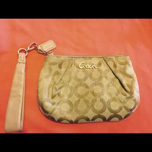 Coach poppy nude beige wristlet NO TRADES.